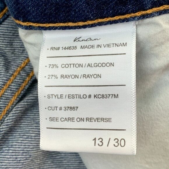 KanCan Jean Shorts sz 13 / 30 Inseam 3.5" Stretch Mid Rise Distressed New NWT - Picture 10 of 11